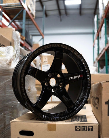 Nismo LMGT4 18x10.5+15 5x114.3 Set of 4 Wheels in Gloss Black by Rays Japan