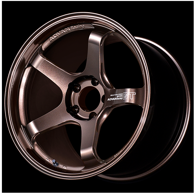 Advan GT Beyond 18x10.5 +15 5x114.3 Racing White Wheel