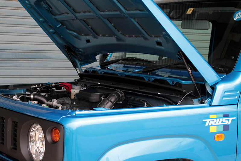 GReddy Engine Hood Lifter Kit 18+ Jimny JB64W (Designed for OEM weight hoods.)