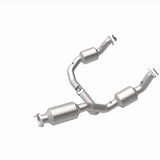 MagnaFlow 2021 Chevrolet Express 2500 4.3L Underbody Direct-Fit Catalytic Converter