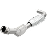 MagnaFlow Direct Fit Catalytic Converter 99-00 Ford F-150 4.2L 2WD D/S