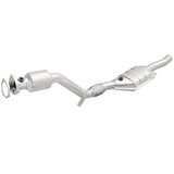 MagnaFlow Direct Fit Catalytic Converter 00-01 Audi A6 2.8L