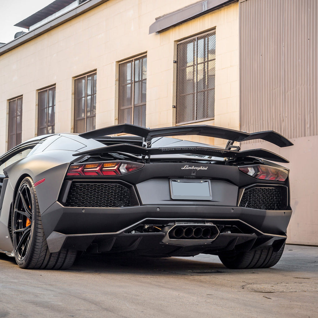 Lamborghini Aventador Zaragoza Edizione Aero Wing