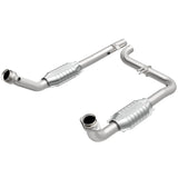 MagnaFlow Conv Direct Fit 05-06 Lincoln Navigator 5.4L w/ 3in Main Piping