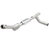 MagnaFlow Direct Fit Catalytic Converter 00-04 Ford E150 4.6L P/S