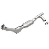 MagnaFlow Direct Fit Catalytic Converter 99-00 Ford Trucks 5.4L