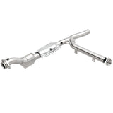 MagnaFlow Direct Fit Catalytic Converter 97-98 Ford Trucks 4.6L