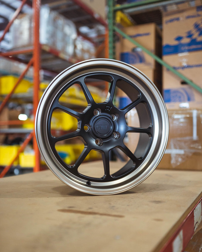 Motegi MR135 17x9.5 A90 Spec