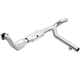 MagnaFlow Direct Fit Catalytic Converter 99-00 Ford Exped 4.6L