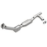 MagnaFlow Direct Fit Catalytic Converter 99-00 Ford Trucks 5.4L